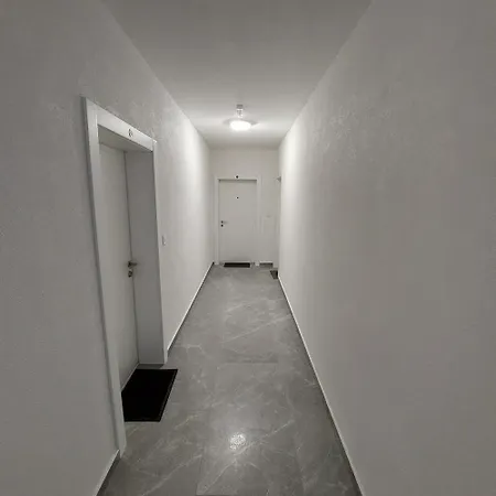 Vera * Κρούσεβατς
